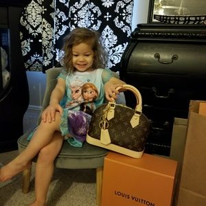 Meet your Posher, Cai